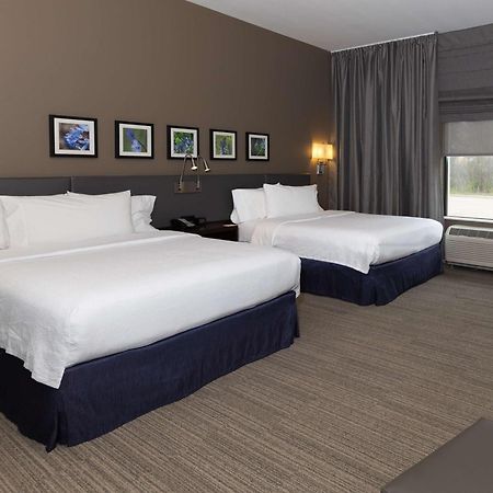 Hilton Garden Inn Austin Airport Exterior photo