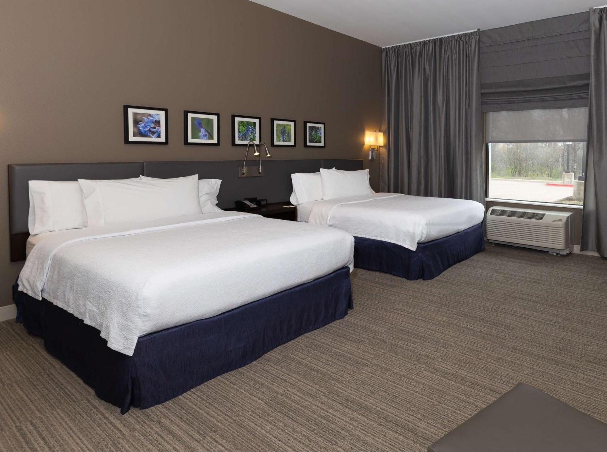Hilton Garden Inn Austin Airport Exterior photo